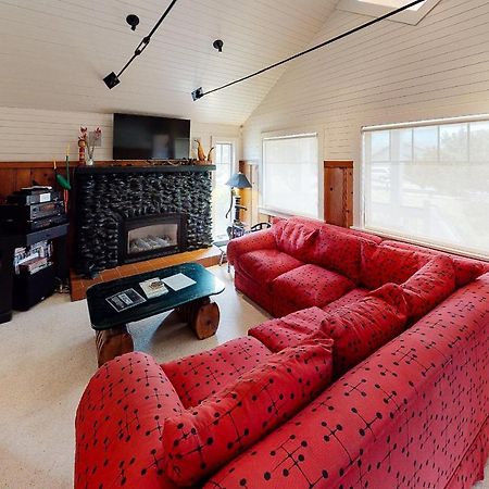 Wecoma Creekside Villa Lincoln City Esterno foto