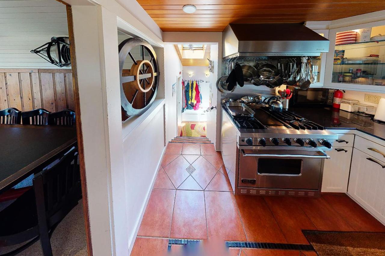 Wecoma Creekside Villa Lincoln City Esterno foto