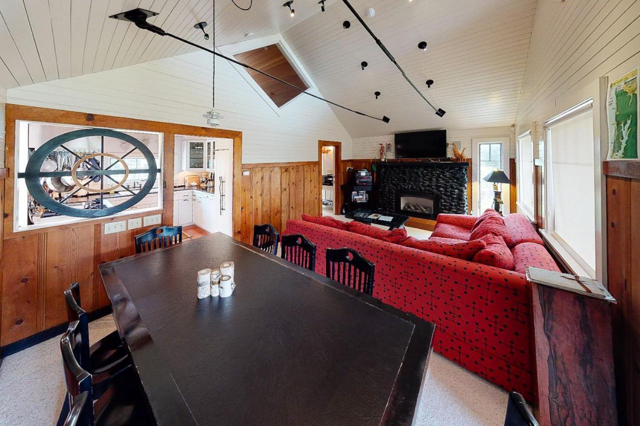 Wecoma Creekside Villa Lincoln City Esterno foto